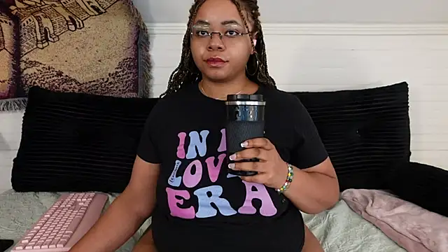 -khayaparker online show from July 8, 3:24 pm