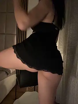 OIivia online show from April 16, 9:39 pm