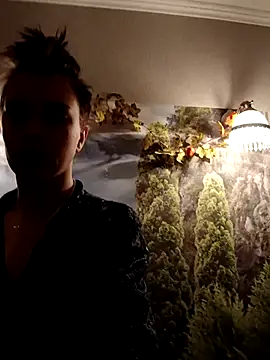 LazyTanukii online show from November 3, 6:40 am