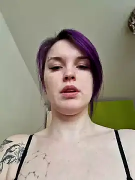 LazyTanukii online show from February 5, 8:54 am