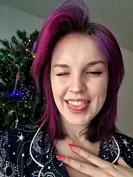 LazyTanukii online show from December 24, 4:33 am