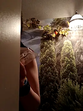 LazyTanukii online show from November 2, 7:13 am