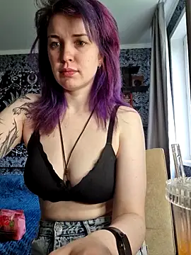 Snapshot of LazyTanukii chatting on May 24, 7:30 am LazyTanukii online show from May 24, 7:30 am