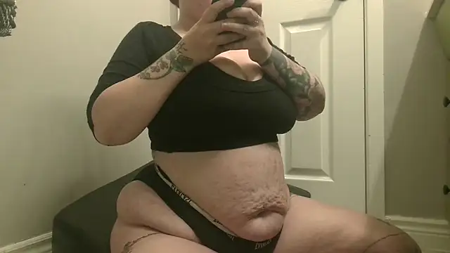 Snapshot of Sugarbabe69 chatting on June 4, 10:58 pm Sugarbabe69 online show from June 4, 10:58 pm