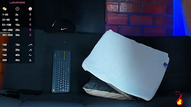 Snapshot of vanegas_luis chatting on November 30, 12:17 pm vanegas luis online show from November 30, 12:17 pm