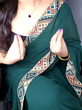 Snapshot of aliyaah_singh chatting on October 15, 5:32 pm aliyaah singh online show from October 15, 5:32 pm