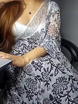 Snapshot of aliyaah_singh chatting on January 12, 9:08 pm aliyaah singh online show from January 12, 9:08 pm