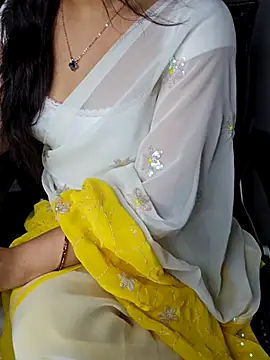 Snapshot of aliyaah_singh chatting on November 12, 6:01 pm aliyaah singh online show from November 12, 6:01 pm