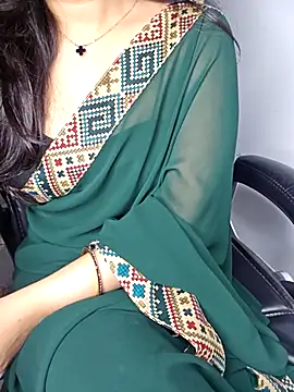 Snapshot of aliyaah_singh chatting on September 20, 5:18 pm aliyaah singh online show from September 20, 5:18 pm