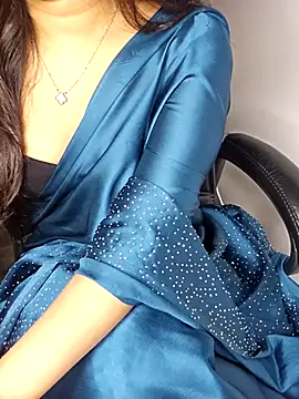 Snapshot of aliyaah_singh chatting on November 20, 5:24 pm aliyaah singh online show from November 20, 5:24 pm