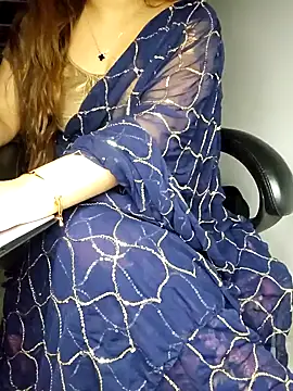 Snapshot of aliyaah_singh chatting on January 24, 7:39 pm aliyaah singh online show from January 24, 7:39 pm