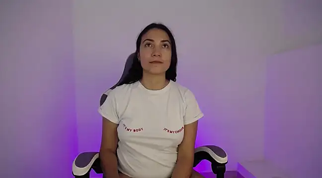 cutie and slutty online show from February 4, 9:20 pm