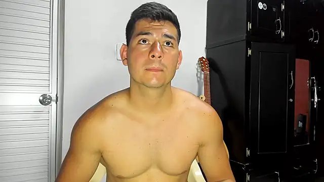 VincentSavage online show from March 28, 8:10 pm