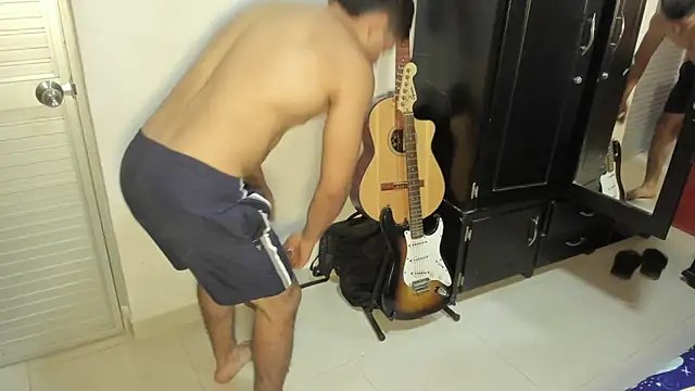 VincentSavage online show from March 4, 4:04 pm