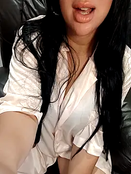 Snapshot of Queen_sousou chatting on September 18, 8:23 pm Queen sousou online show from September 18, 8:23 pm