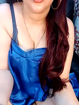 Snapshot of Queen_sousou chatting on February 22, 1:11 am Queen sousou online show from February 22, 1:11 am