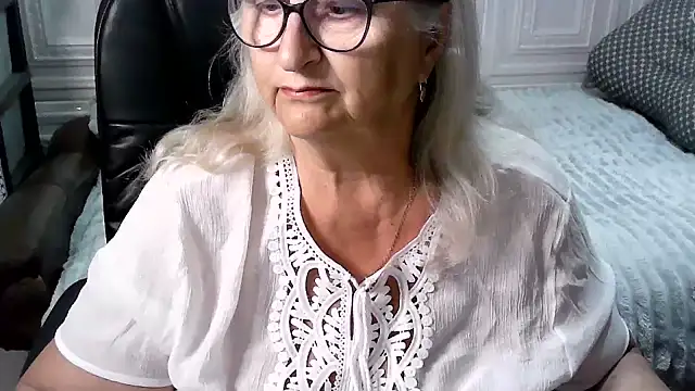 Snapshot of LolkaAlyss chatting on July 5, 10:27 pm LolkaAlyss online show from July 5, 10:27 pm