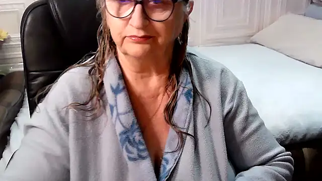 LolkaAlyss online show from April 2, 7:53 pm