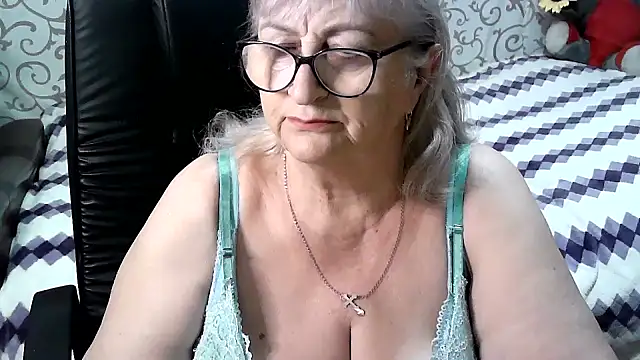 Snapshot of LolkaAlyss chatting on March 6, 9:31 pm LolkaAlyss online show from March 6, 9:31 pm