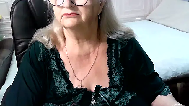 LolkaAlyss online show from April 6, 7:37 pm