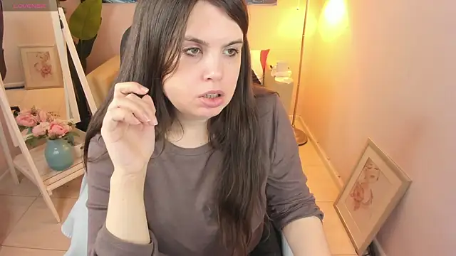 BattyMoll online show from March 9, 3:38 pm