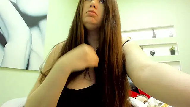 BattyMoll online show from April 4, 3:40 pm