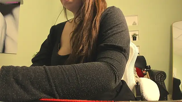 BattyMoll online show from March 26, 3:43 pm