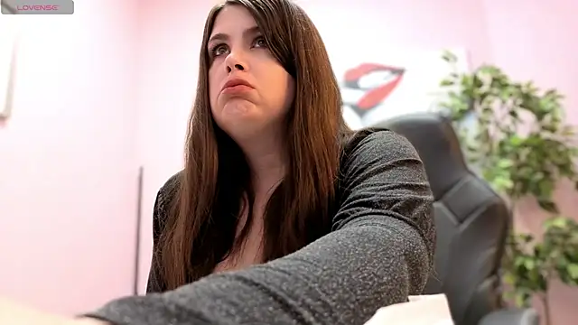 BattyMoll online show from March 22, 3:46 pm