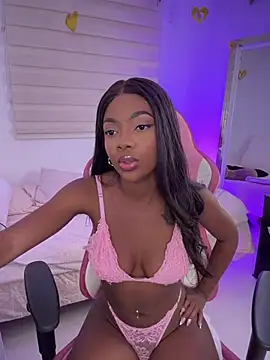 Snapshot of Vane_Rossee chatting on May 9, 11:30 pm Vane Rossee online show from May 9, 11:30 pm
