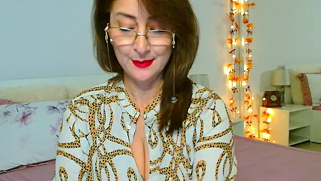 Tyana40 online show from November 10, 7:13 am