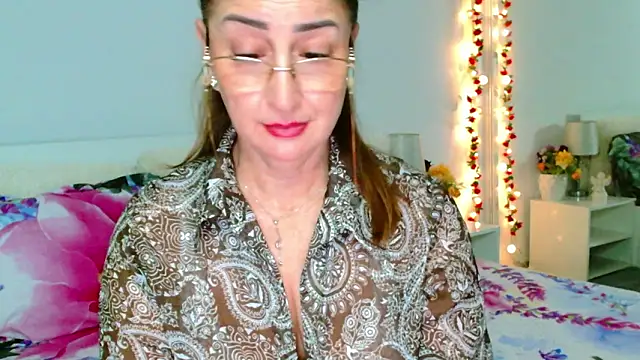 Tyana40 online show from March 4, 2:08 am