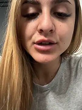 NicolePlay online show from March 29, 6:09 pm