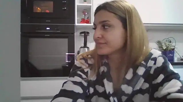 NicolePlay online show from March 11, 4:39 am