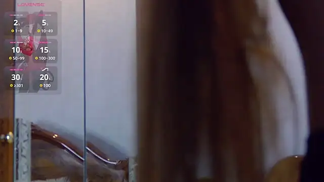 Snapshot of NicolePlay chatting on March 13, 9:21 am NicolePlay online show from March 13, 9:21 am