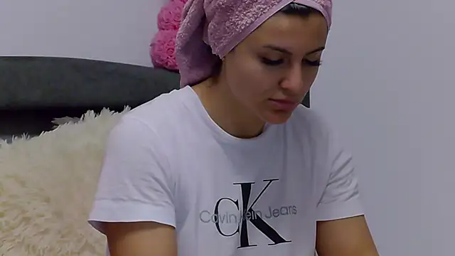 NicolePlay online show from April 1, 5:20 am