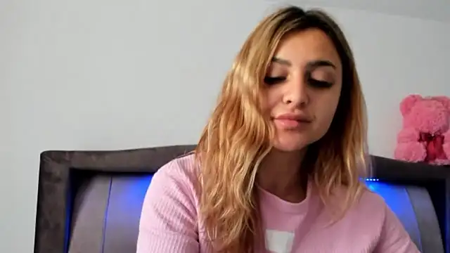 NicolePlay online show from March 4, 5:37 am