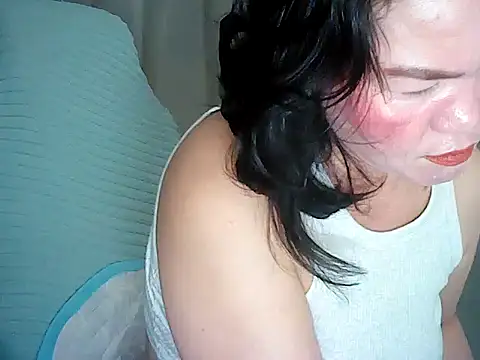 Snapshot of SweetAsianAss chatting on February 14, 10:38 am SweetAsianAss online show from February 14, 10:38 am