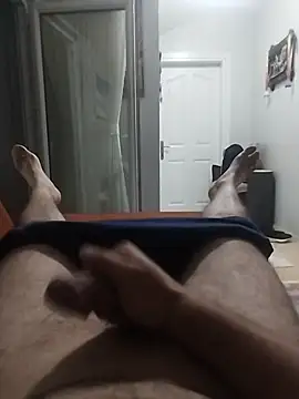Snapshot of Aykut1990 chatting on July 13, 7:02 pm Aykut1990 online show from July 13, 7:02 pm