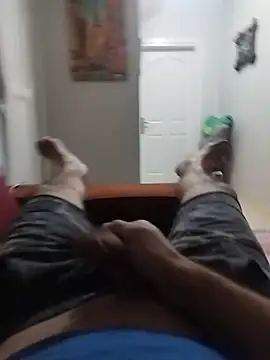 Snapshot of Aykut1990 chatting on November 11, 4:46 pm Aykut1990 online show from November 11, 4:46 pm