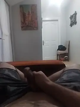 Snapshot of Aykut1990 chatting on November 6, 3:05 pm Aykut1990 online show from November 6, 3:05 pm