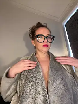 FemDom RubyKnightXXO online show from April 22, 5:09 pm