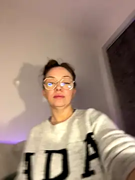 FemDom RubyKnightXXO online show from December 1, 10:32 pm