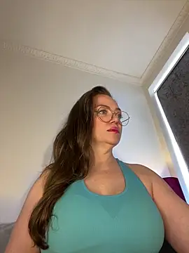 FemDom RubyKnightXXO online show from April 27, 1:53 pm