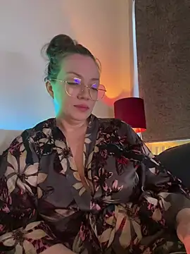 FemDom RubyKnightXXO online show from June 15, 7:35 pm