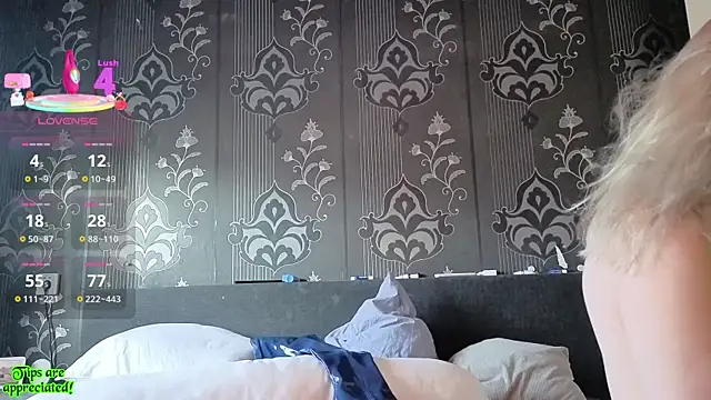 NaomiAndFriends online show from January 16, 10:19 am