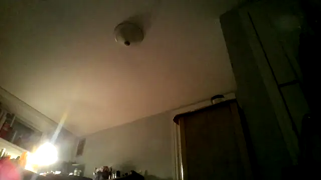 Snapshot of XTRAHORNYONE chatting on February 15, 3:51 am XTRAHORNYONE online show from February 15, 3:51 am