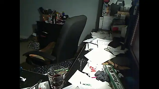 Snapshot of XTRAHORNYONE chatting on February 12, 3:50 am XTRAHORNYONE online show from February 12, 3:50 am