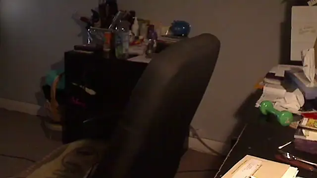 Snapshot of XTRAHORNYONE chatting on March 23, 12:26 am XTRAHORNYONE online show from March 23, 12:26 am