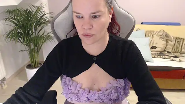 Snapshot of Jenny-Sun chatting on December 16, 5:28 pm Jenny-Sun online show from December 16, 5:28 pm