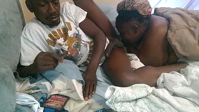 RinsingWood84 online show from April 25, 12:30 pm